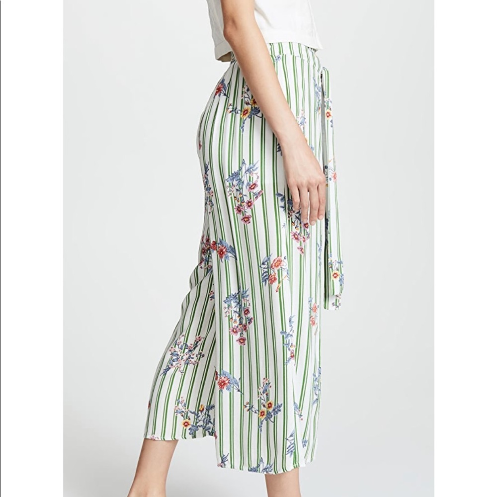 Boho green pattern pants 💐☀️💚 - Picture 5 of 11
